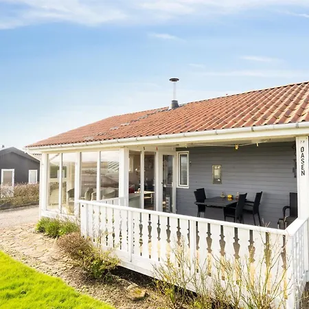 Ormar - 100m To The Fjord By Interhome *