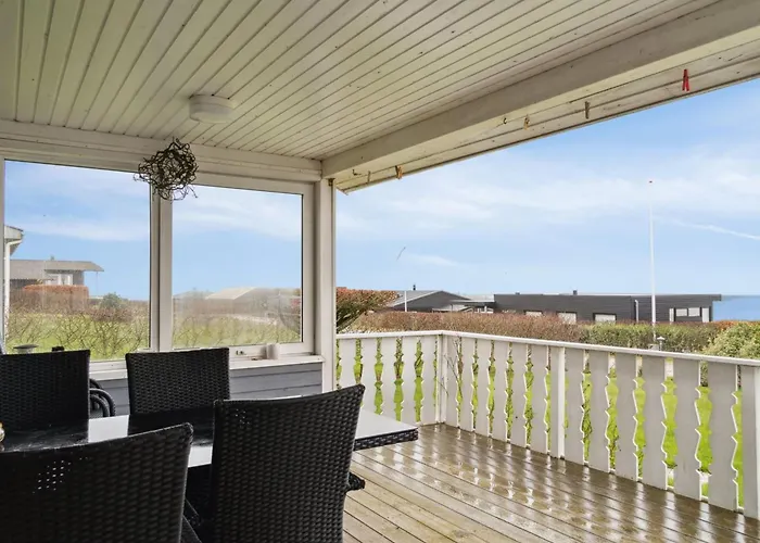 Ormar - 100m To The Fjord By Interhome ليمفج