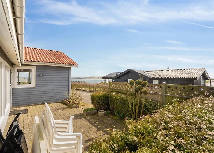 Ormar - 100m To The Fjord By Interhome ليمفج