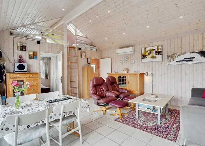 Ormar - 100m To The Fjord By Interhome ليمفج